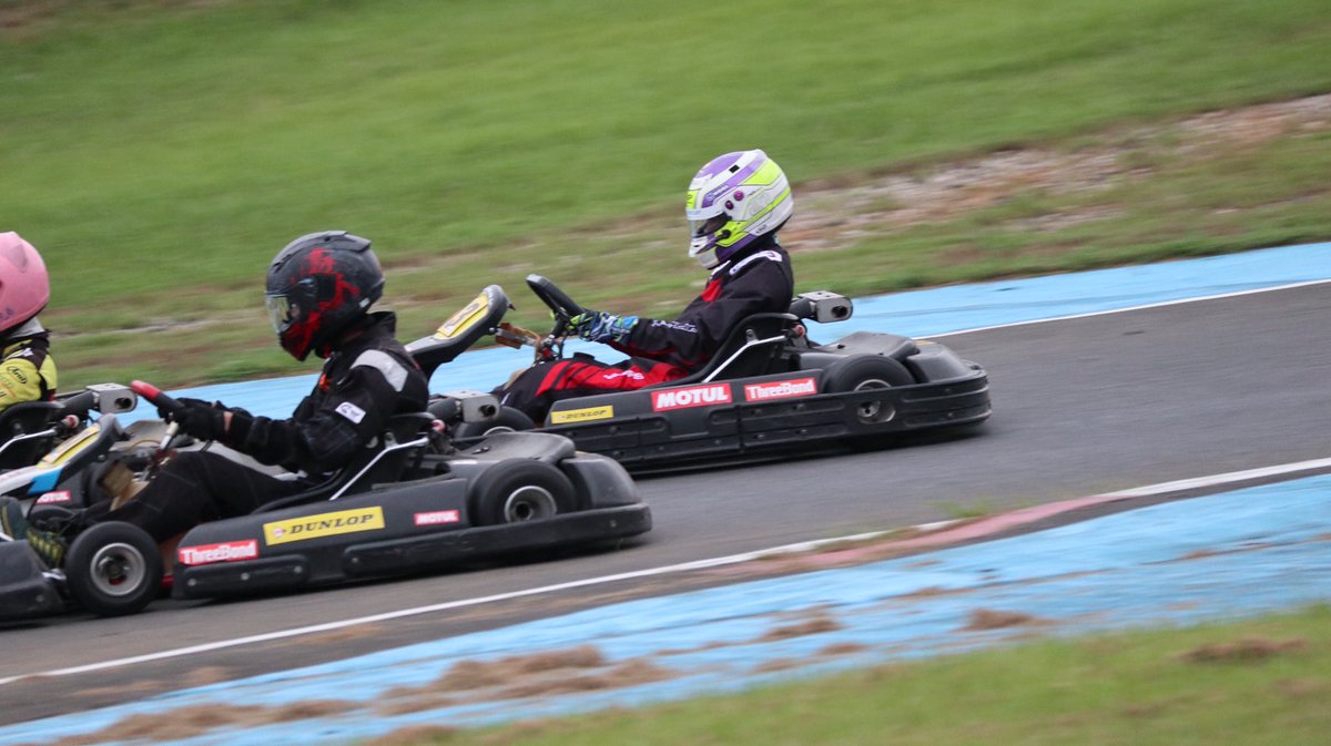 うはSCH tweet media