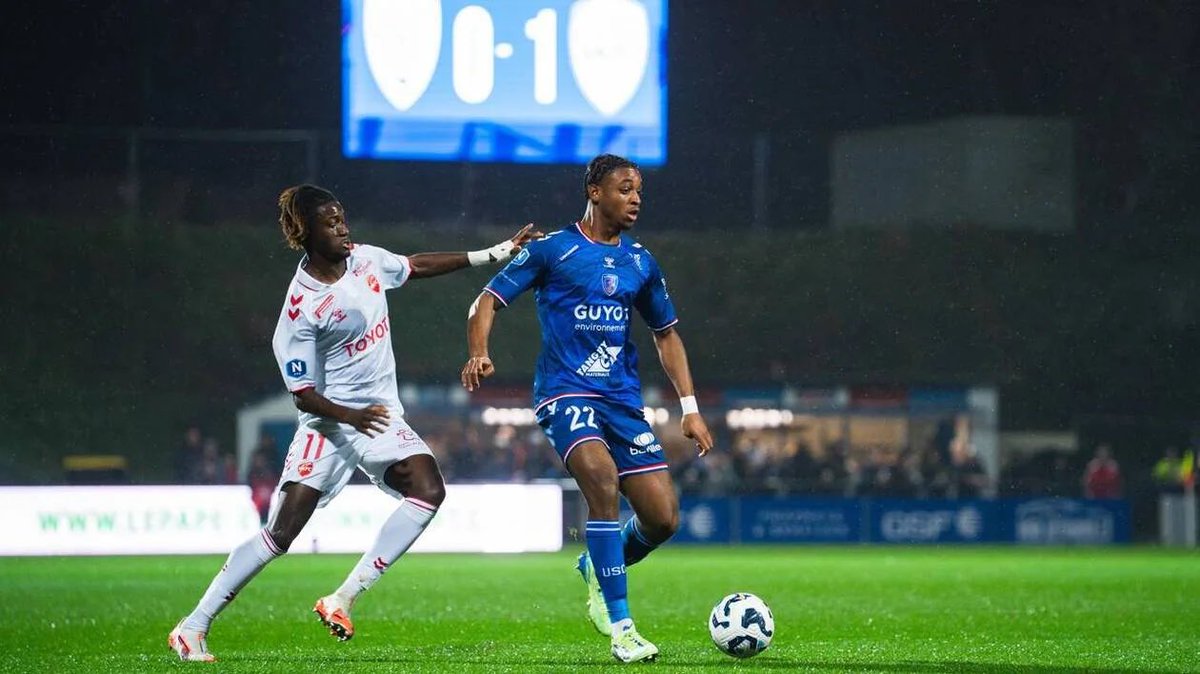 asnlfans's tweet image. 🔁 Le latéral droit du Stade Rennais, Rayan Bamba (21 ans) va être prêté à l’ASNL jusqu’à la fin de la saison. Il évoluait à Concarneau (N1) la saison dernière. 

(Via leparisien.fr/sports/footbal…)