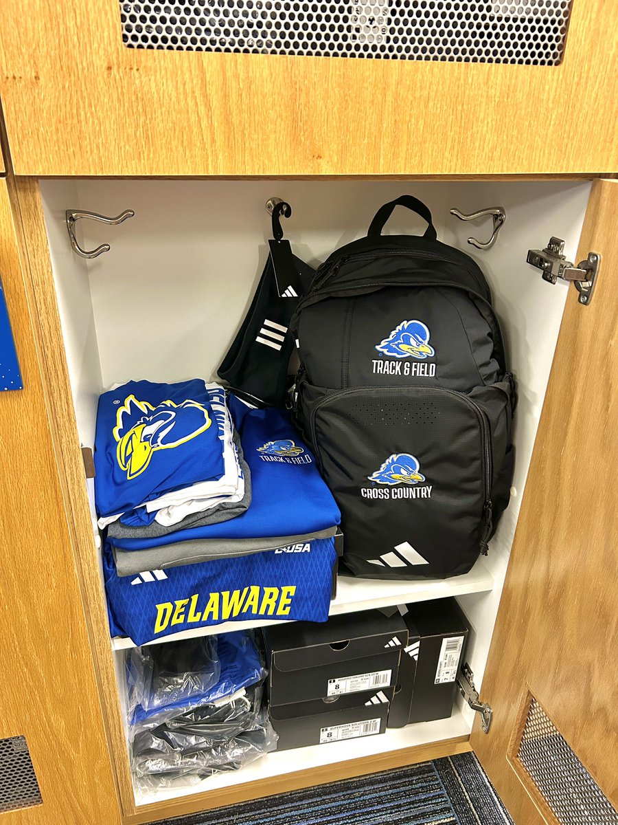 Our track &amp; field/cross country girls’ lockers are STOCKED 🤩🏃🏼‍♀️#TeamBehindTheTeam  #GoHens