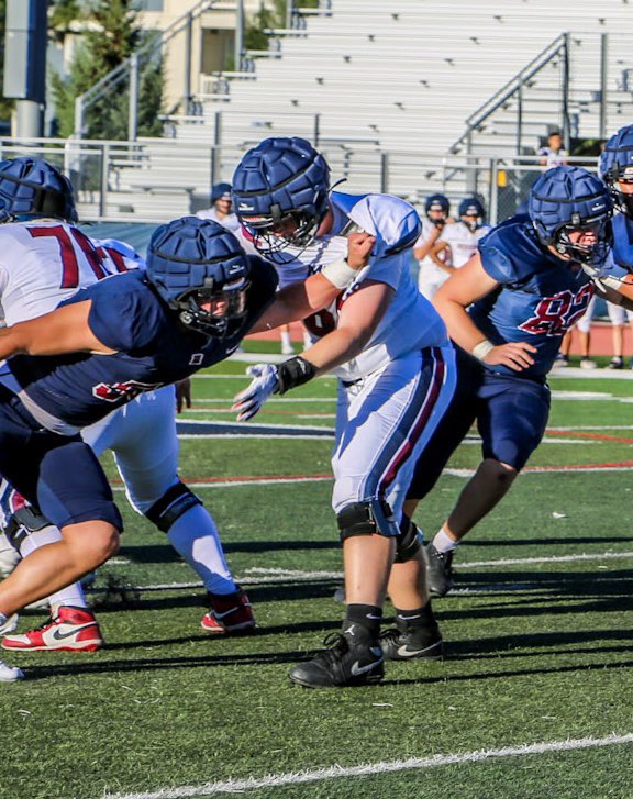AdenJensen32's tweet photo. Honored to be named a top newcomer by @desnewssports. Trying to get better everyday.  Looking forward to playing with my Mustang brothers on Friday nights. @coachrickards @aolsen0823 @TPed181 @KEMPER_4 @ElwayAiono @ToaFeinga @samuelatoa53 @GarfKenny https://t.co/NSfnZLDL7U