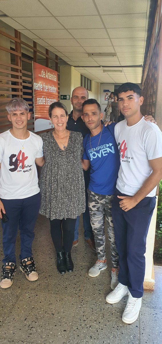 Muchas felicidades para todos nuestros jóvenes, en el Día Internacional de la Juventud! <a href="/CubaMined/">MINED</a> <a href="/naimatrujillob/">Naima Ariatne Trujillo Barreto</a> <a href="/Marlen31443761/">Marlen Triana Mederos 🌷</a> #Cuba