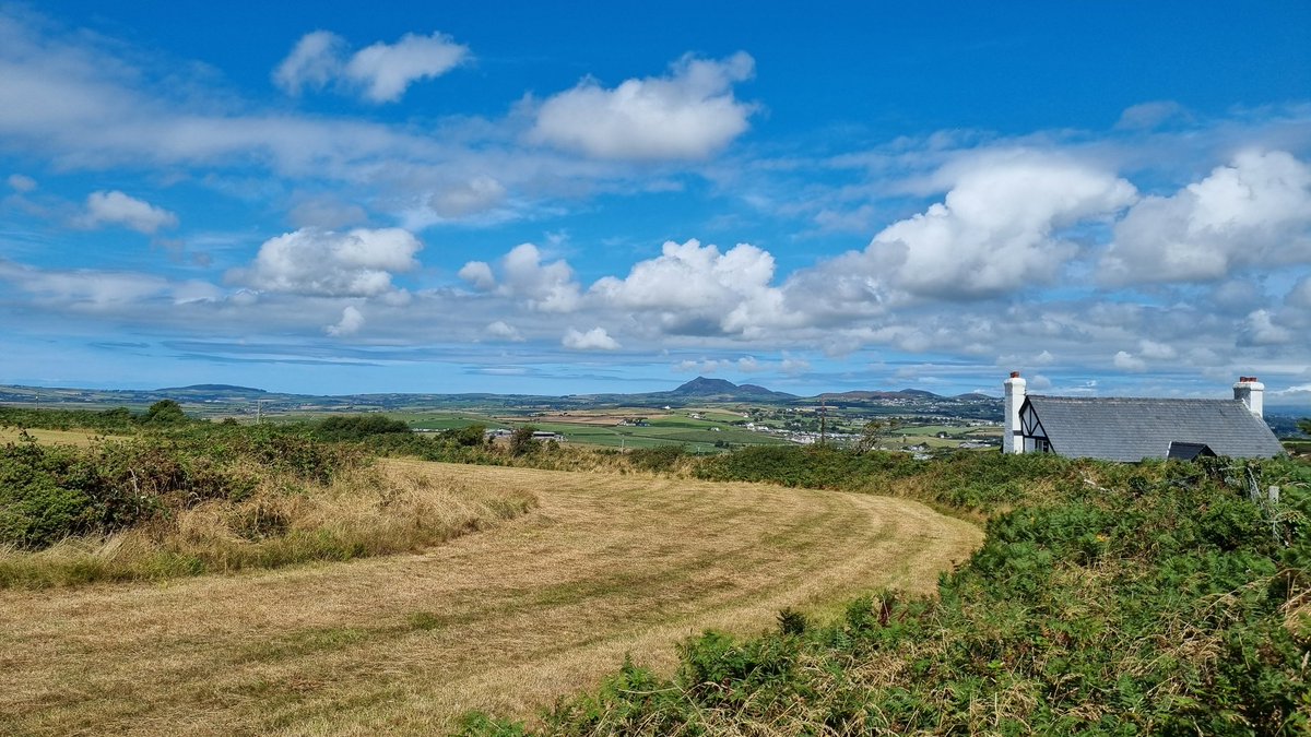 See why it's my favourite place? #porthceiriad #llynpeninsula