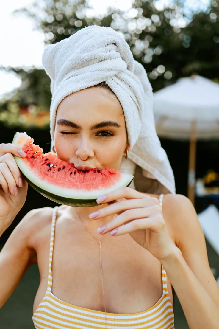 Secret_Woman007's tweet photo. #Summer_time
🌊💦🍉 https://t.co/1jZ3RnuvF9