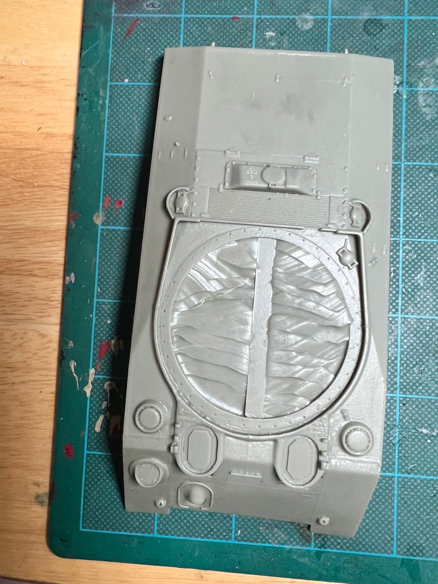 filthyCT9146's tweet photo. @RanRanRan01110 I’ve actually got both a 1/35 Resicast and Tiger Model Design resin DV M4A4 hull so I shouldn’t complain at all.  But it would be great to have it in plastic. https://t.co/KCTaY3m8GH