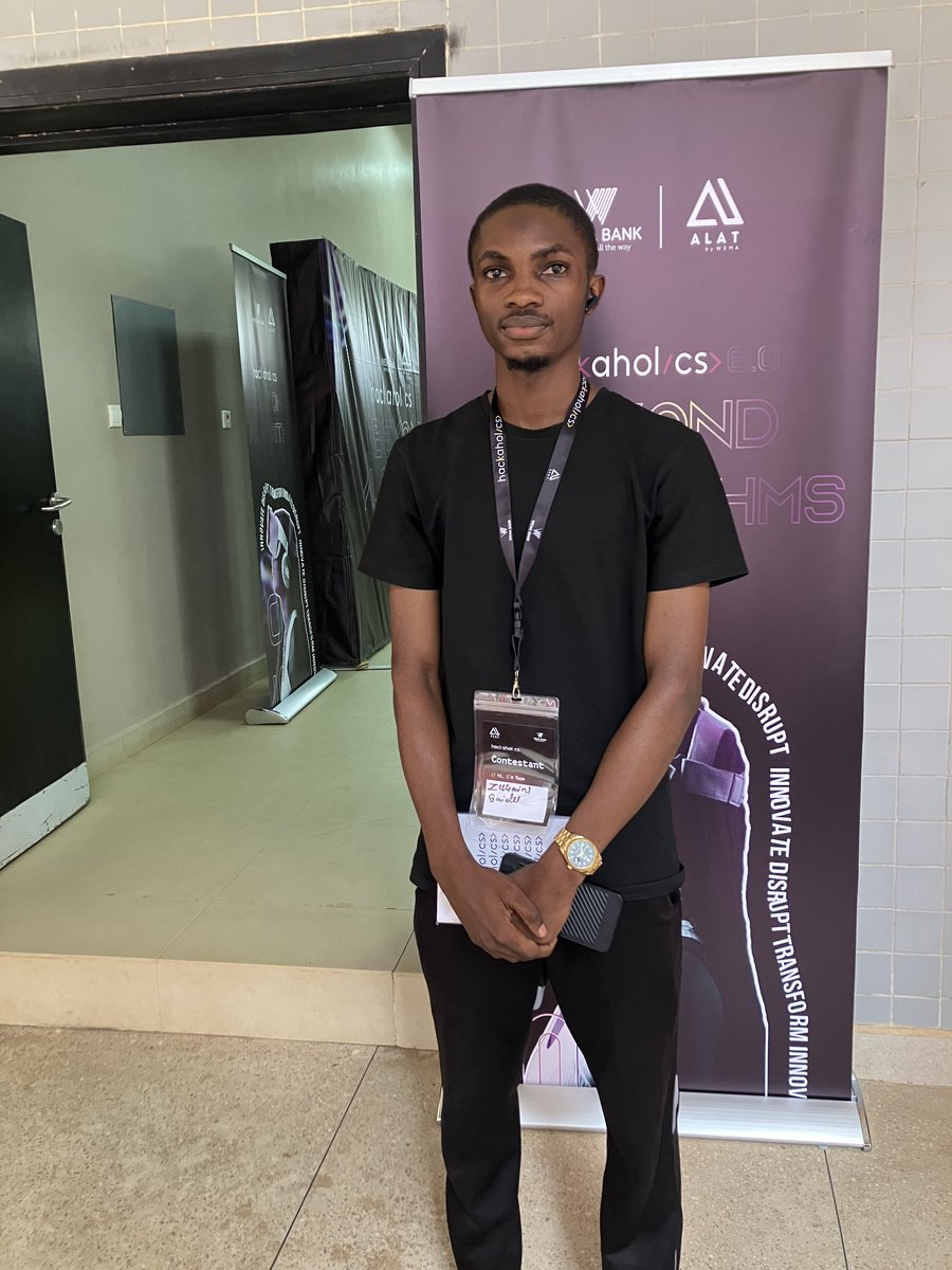 flowdiaryng's tweet image. 🎊🎈Our Senior Web Developer, Malam @ZubairuSaeed4 at ABU Zaria after attending Wema Bank Hackaholics 🚀

#FlowdiaryToTheWorld 🌍

Share to others ↗️

#LearnOnFlowdiary #FlowdiaryApp