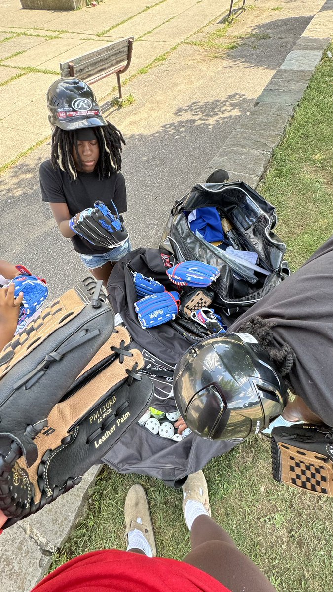 ⚾ This #InternationalYouthDay, we’re stepping up to the plate to celebrate our amazing youth!

Through our partnership with <a href="/JaysCare/">Jays Care Foundation</a>, our young athletes are building confidence, teamwork, and leadership skills that shine both on and off the field.💙 #JaysCare