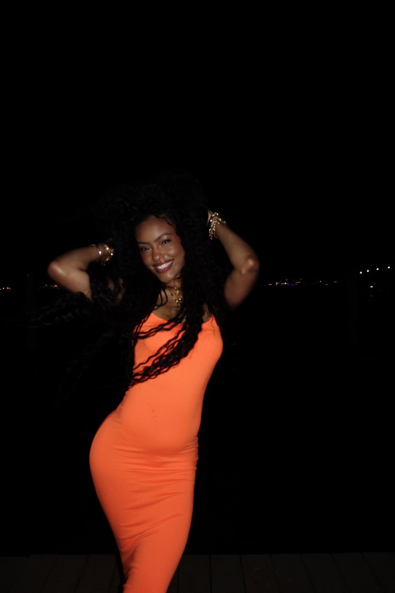 kaylaharnae's tweet photo. orange you happy I’m here? 🥹 https://t.co/7BpzkMcAeF