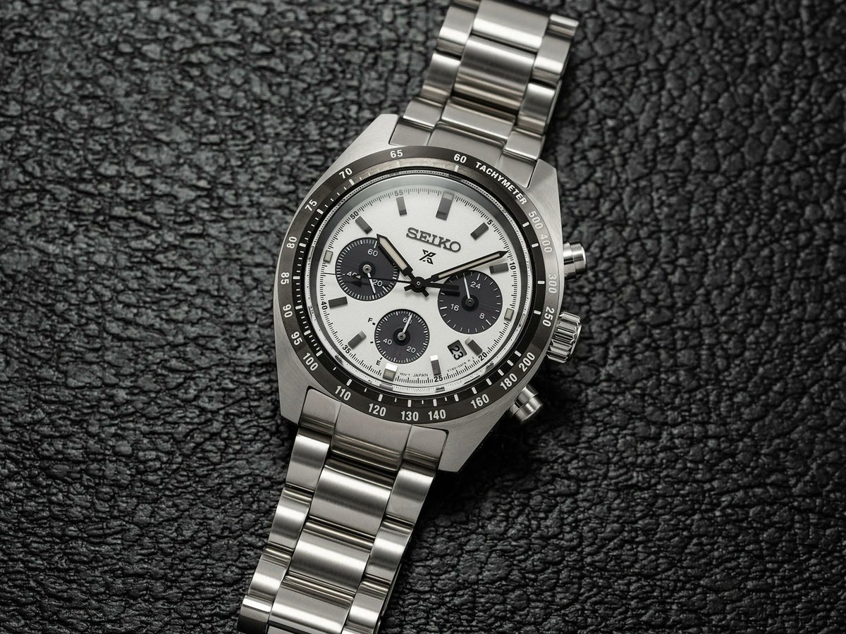 baldassarreted's tweet photo. Panda dial chronographs are among the most iconic watch designs in history. In our latest guide, we've rounded up 18 of the best panda dial watches for every budget in 2025. See what made the cut now at the link below!
https://t.co/nqrH249WGT
#Watches #PandaDial #Chronograph #WatchCommunity #WatchEnthusiast