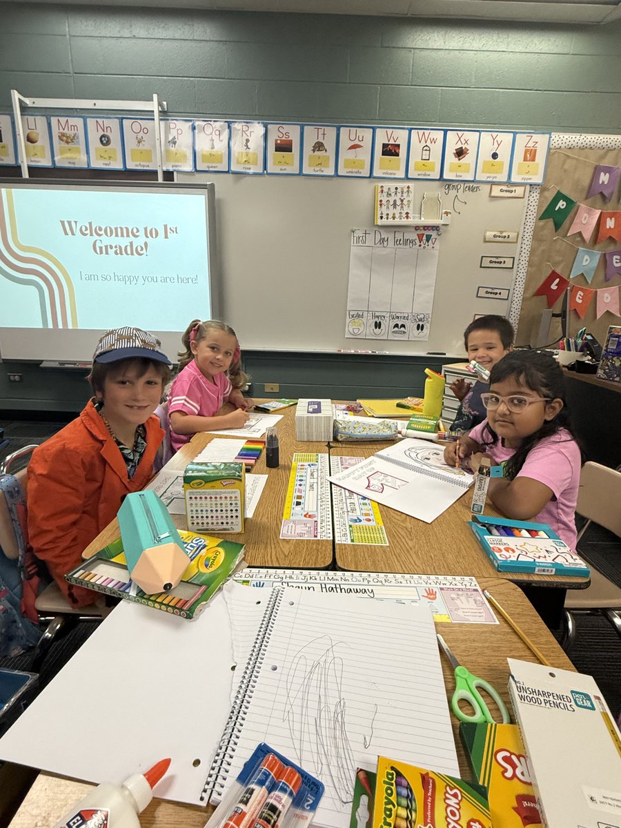 BSDEducation's tweet photo. π The first day of school is more than new backpacks - itβs an investment in our future. Strong schools mean a stronger workforce, safer neighborhoods & better quality of life. In BSD, weβre committed to high-quality education for each & every student. π #BSDproud https://t.co/SU1zTtx7mJ