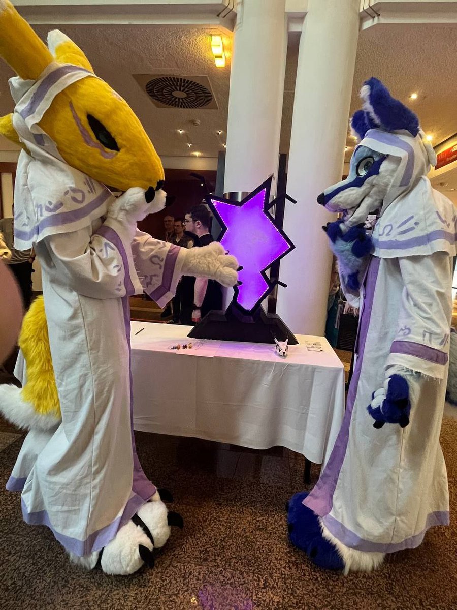Just a few extra pics from #Awoostria2025

#Renamon #Fursuit