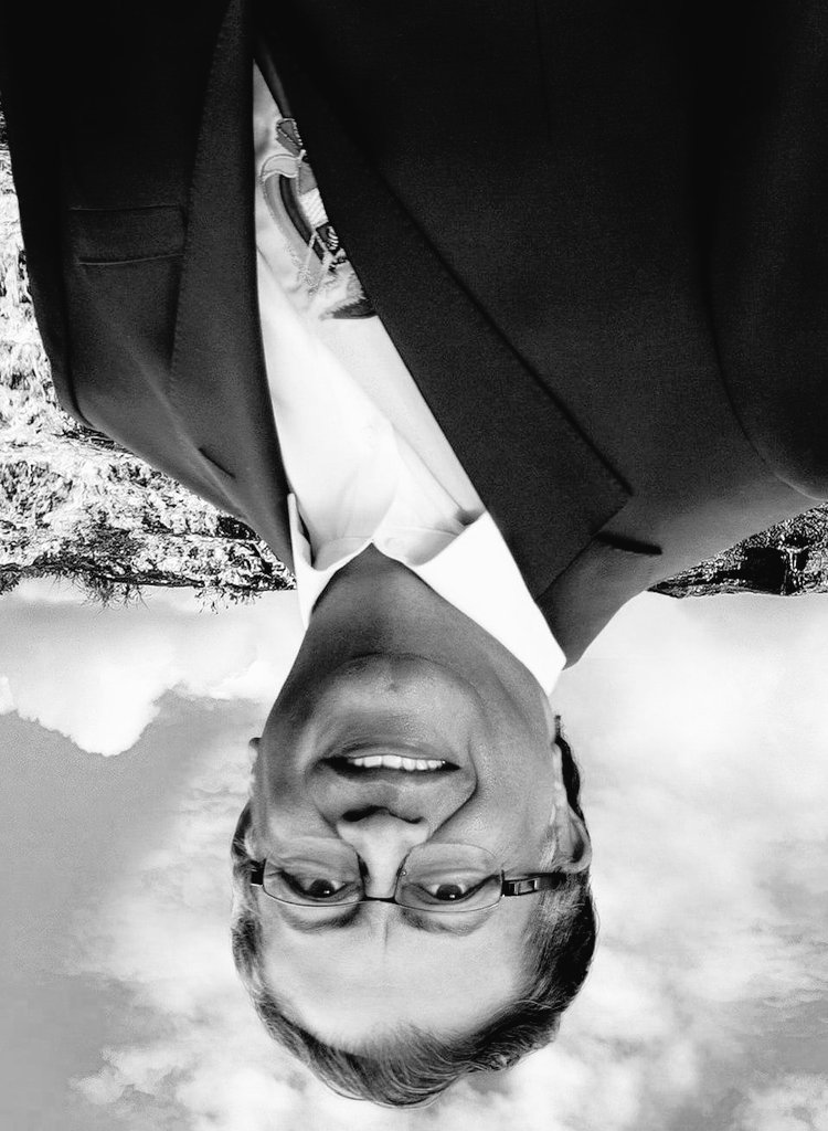 GloriaPSanabria's tweet image. A repostear está mierda al revés