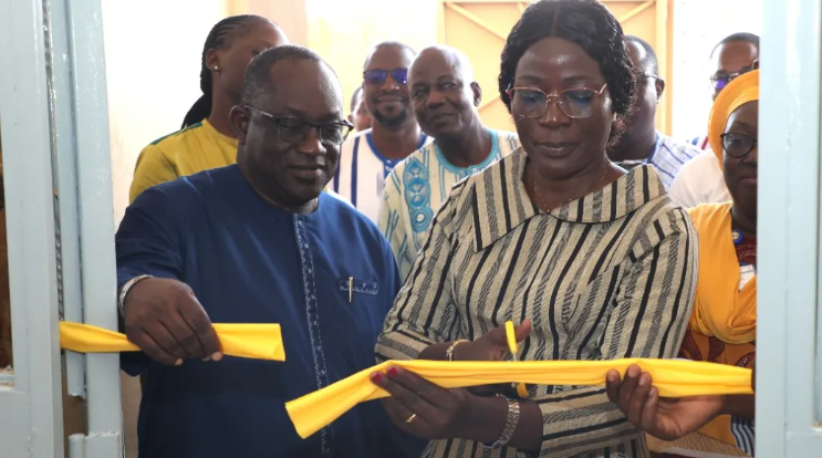 #Ouagadougou : le guichet unique du foncier n°2 ouvre ses portes

Lire l'article complet en cliquant sur le lien ci-dessous :sidwaya.info/ouagadougou-le…

#Sidwaya
#Burkina