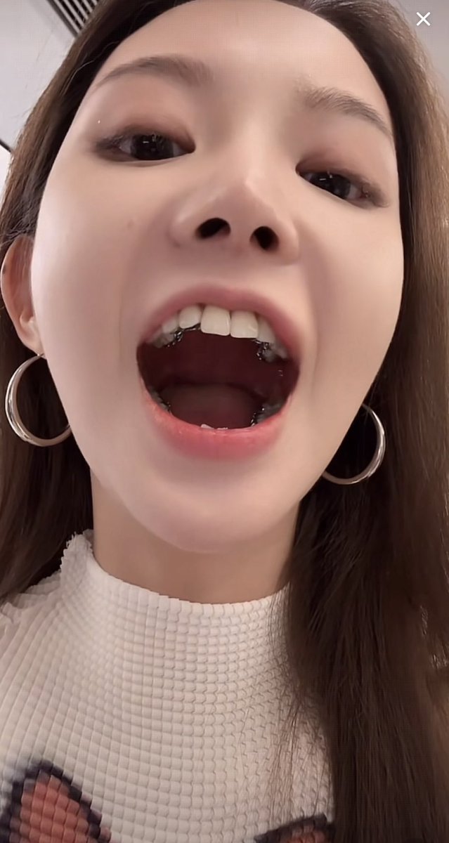 母狗又求你射嘴里了