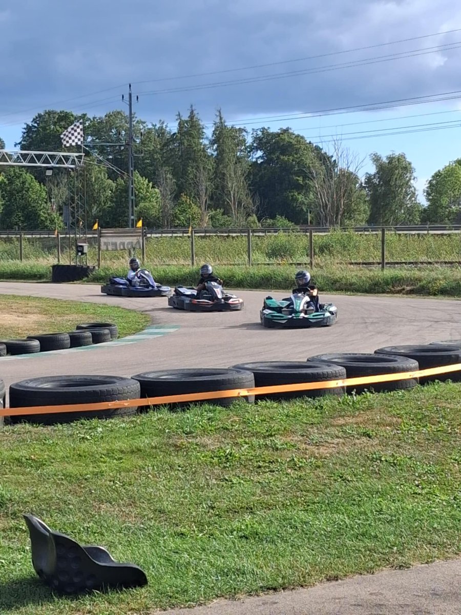 victorc35's tweet photo. Ett stort tack till alla som var med i söndags både personal föräldrar och deltagare 🙏💚 och ett stort tack till BLN Karlskrona hyrkart och mhf #barnicentrum #bln #gokart #välgörenhet #dontdrinkanddrive https://t.co/YPsYvynHkH