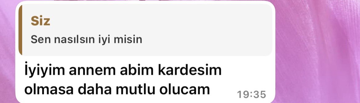 Eşsiz, benzersiz ve mühim olan aile sevgisidir. 🌹🫶🏻