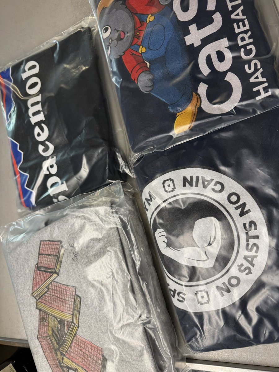 SpacemobStore tweet picture