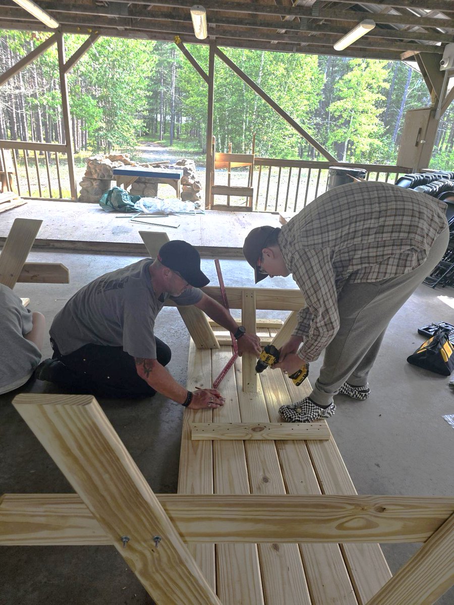 skillsontario's tweet image. Picnic tables are not the only things being built during the Skills Ontario Community Build in @GardenRiver! 🌟🪚🧰

Event participants are learning new #Carpentry skills while making something their community can enjoy for years to come. Great work everyone! 👏👏

Thank you to