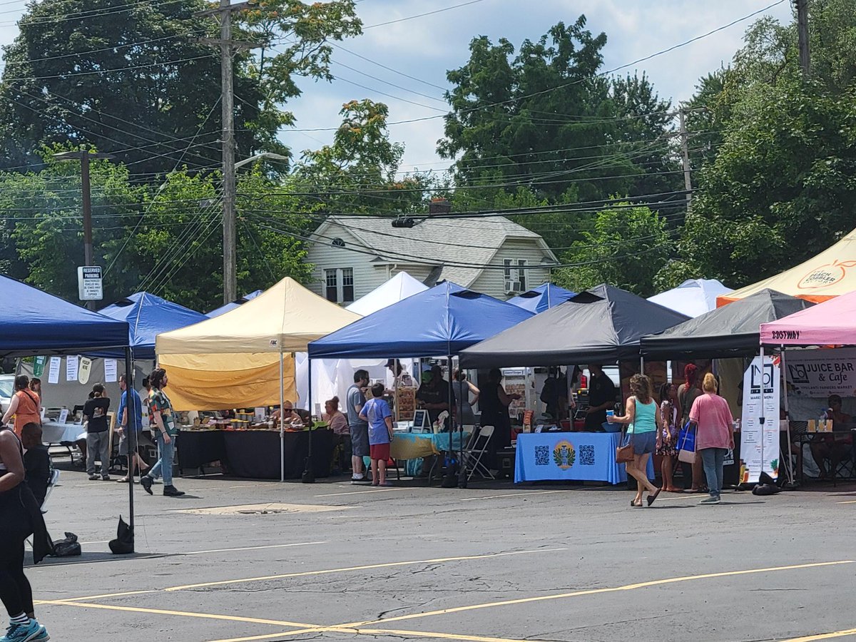 A huge congratulations to Growing Hope and the OCED Economic Opportunity Division for an extremely successful first ever Ypsi Food Fest! More than 550 people came downtown for the event this past Saturday.