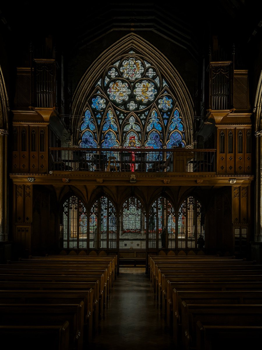 Observeculture_'s tweet photo. St Etheldreda’s Church, London. https://t.co/ITu960hC20
