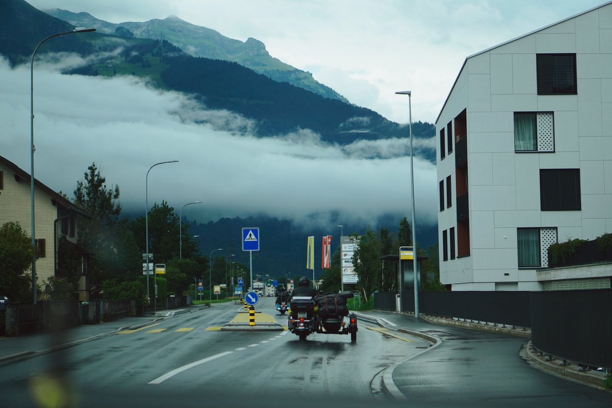 Fog draping the Swiss mountains – Klöntal 🇨🇭