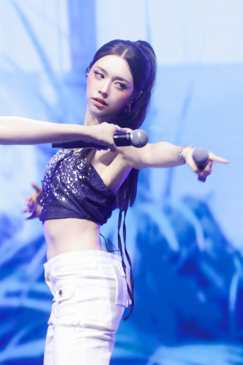 Starrism0614's tweet image. 250810 KEXPO 【HD】
🌙

#FIFTYFIFTY #피프티피프티 
#KEXPOCANADA2025
#CHANELLEMOON