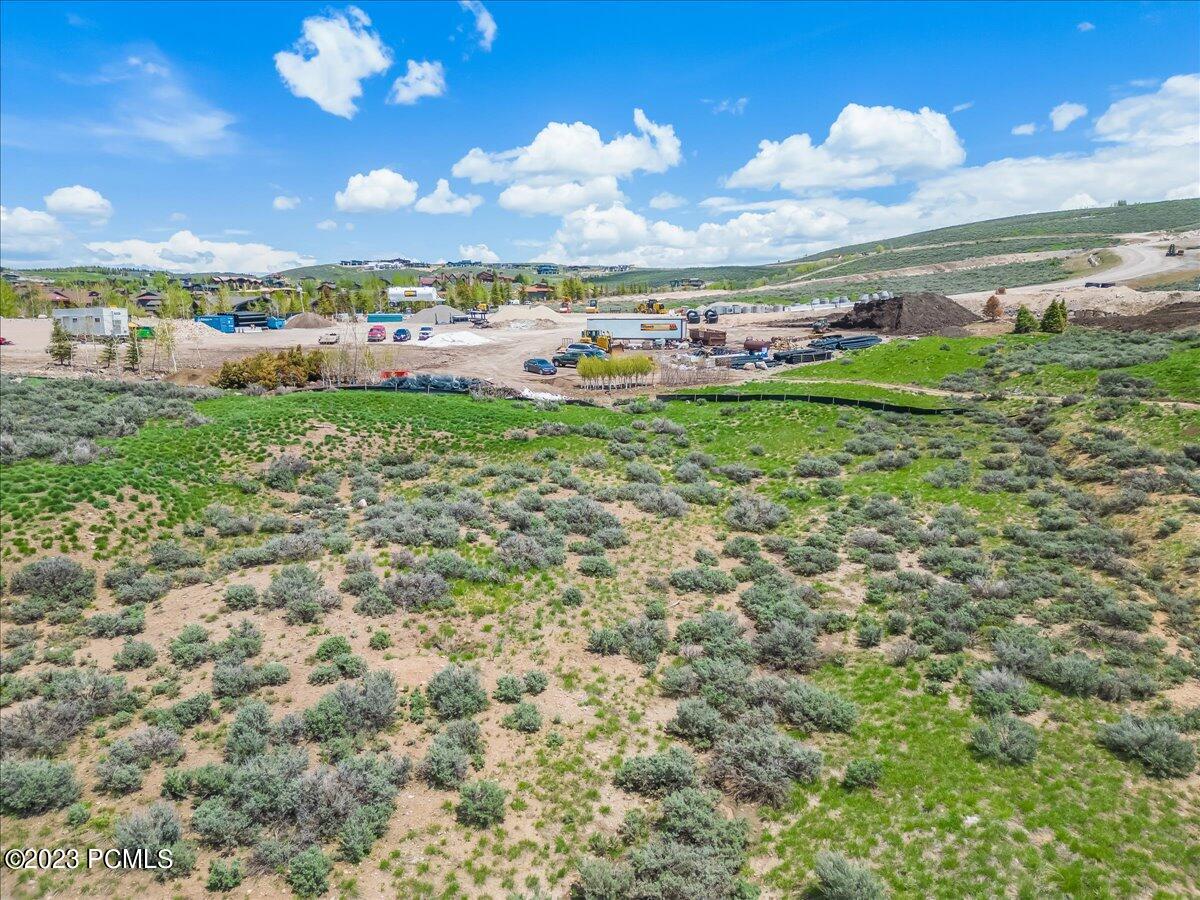 annacrabtree's tweet photo. 6876 Cody Trail, Park City, UT, 84098
0 bed | 
Active | 1050000
https://t.co/7UZjSwmhKw
1.25-acre lot in The Palisades, on The Hills, Promontory's newest golf course. The lot is situated so that you back to golf course, and face the mountains, with unobstructed views over the... https://t.co/dmkHjAw00v