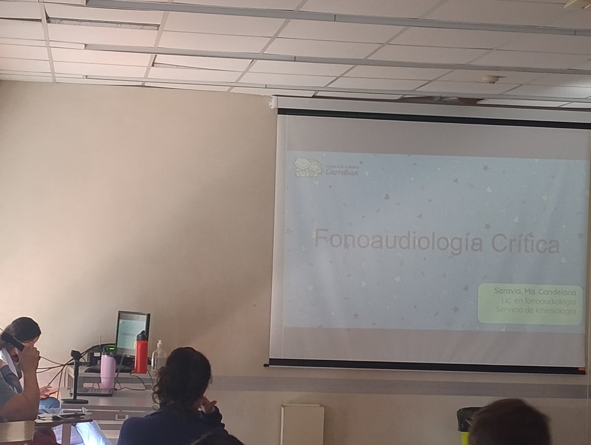 Orgullo total en el Ateneo de terapia intensiva <a href="/HospGarrahan/">Hospital Garrahan</a> 
Escuchando a la Fonoaudióloga Candela 
Saravia de nuestro team de la UCI 45
"Disfagia en terapia intensiva"
¡Gran tema! 
#pedsICU
