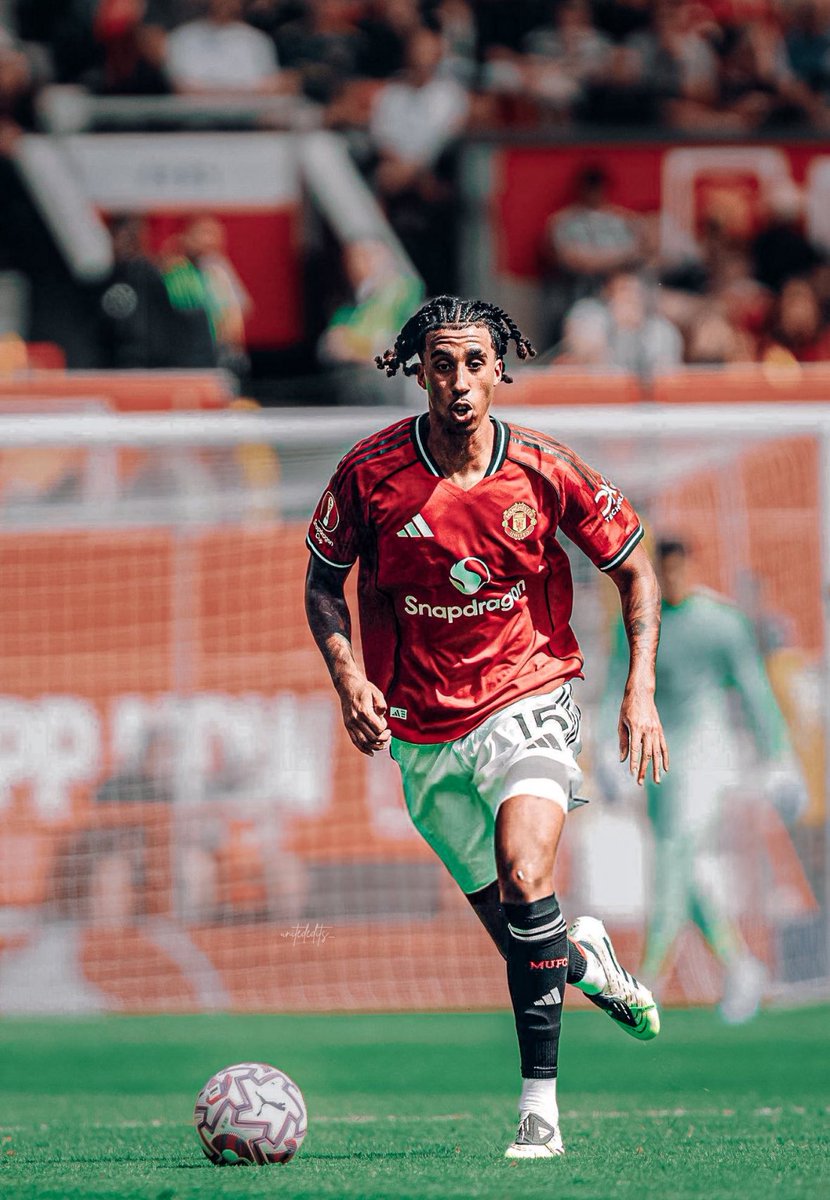 🚨🚨🚨No Manchester United fan should have less than 1k followers. 

Drop your handles and follow anyone that likes your comment. 

Repost 🔁
Follow me ❤️

Let's connect ❤️