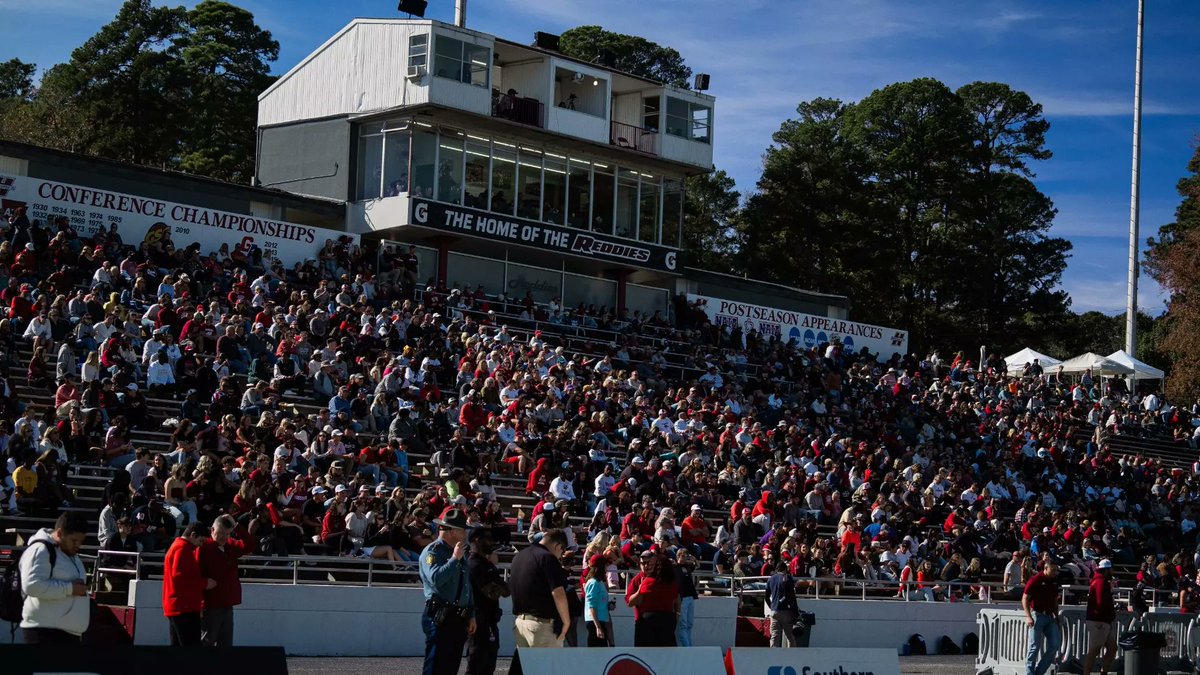 PREVIEW | Reddie Football Reports for Fall Camp

📝>> bit.ly/2025PREVIEW

#NoMereBeast