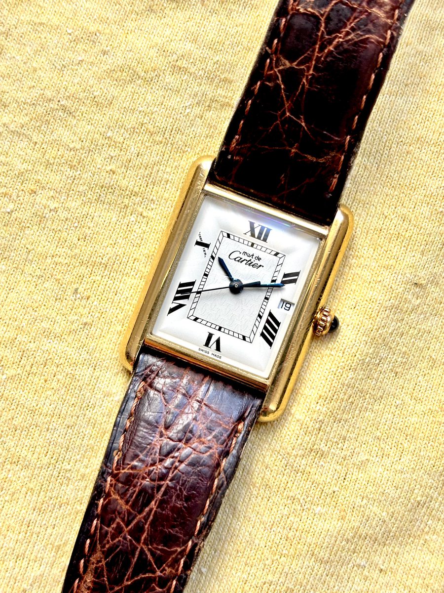 Watchandelice's tweet photo. Tank must  XL - référence 2314 ✨

Diamètre  (25x34mm)
Boite, boucle déployant et bracelet d’origine

Pour ceux qui veulent un peu plus de présence au même prix qu’une must.

2400€ en direct https://t.co/4d3H05PPhn