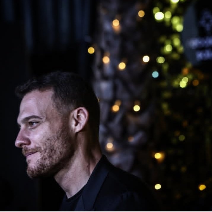 Nunziatrn's tweet photo. #thebursin post ig 💥
#fundacionstarlite
#GalaStarlite2025
#ImpactAward
#KeremBürsin 🫵😍 https://t.co/QeCsNzS3y7