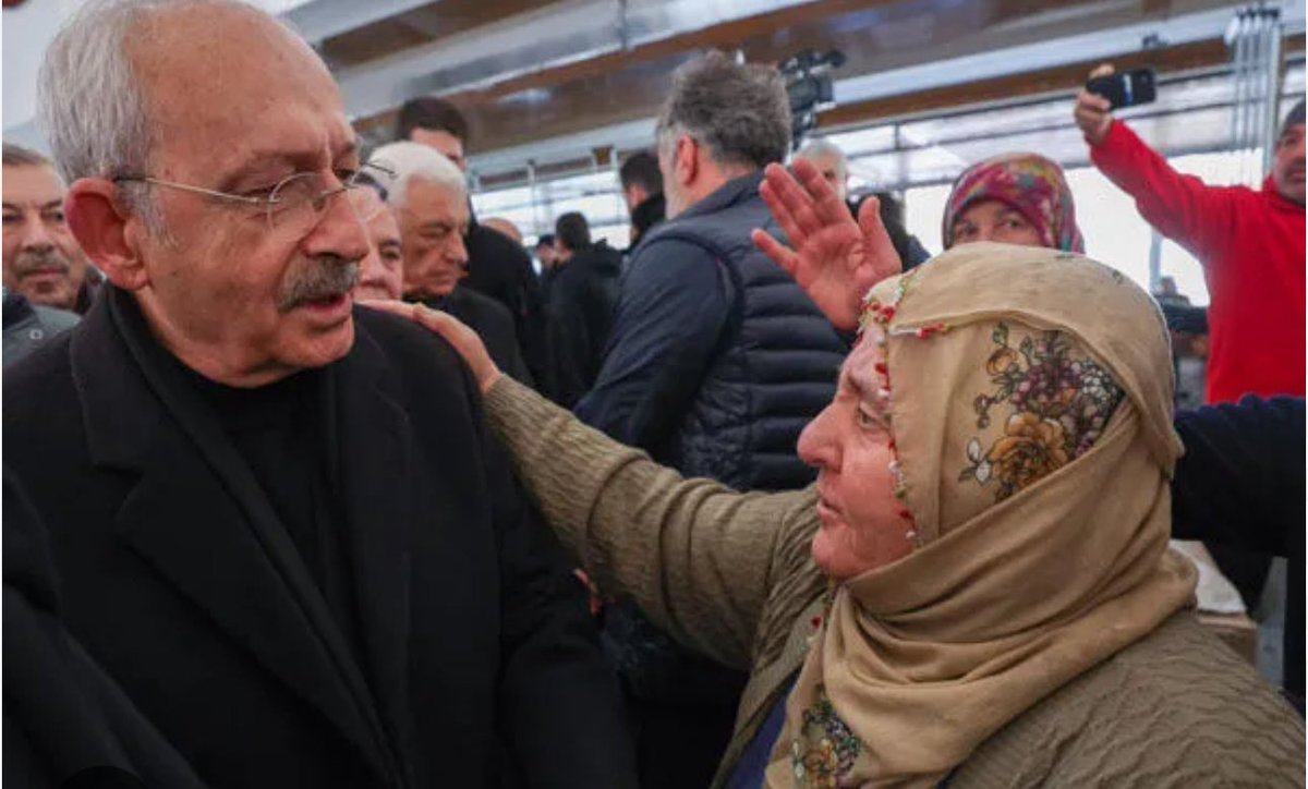 #LİDER#VİZYON#KEMAL KILIÇDAROĞLU 

✅Dilimizde son yıllarda Kullanılan Milli Birlik ve Beraberlik deyiminin varlığını 

✅Sayın Kılıçdaroğlu 13 Yıllık yönetiminde fiilen uygulamıştır.

✅Birlik Ruhunu Helalleşme Kültürü ile 
Büyütmüştür 

✅İçten işbirliğini Geliştirici ve