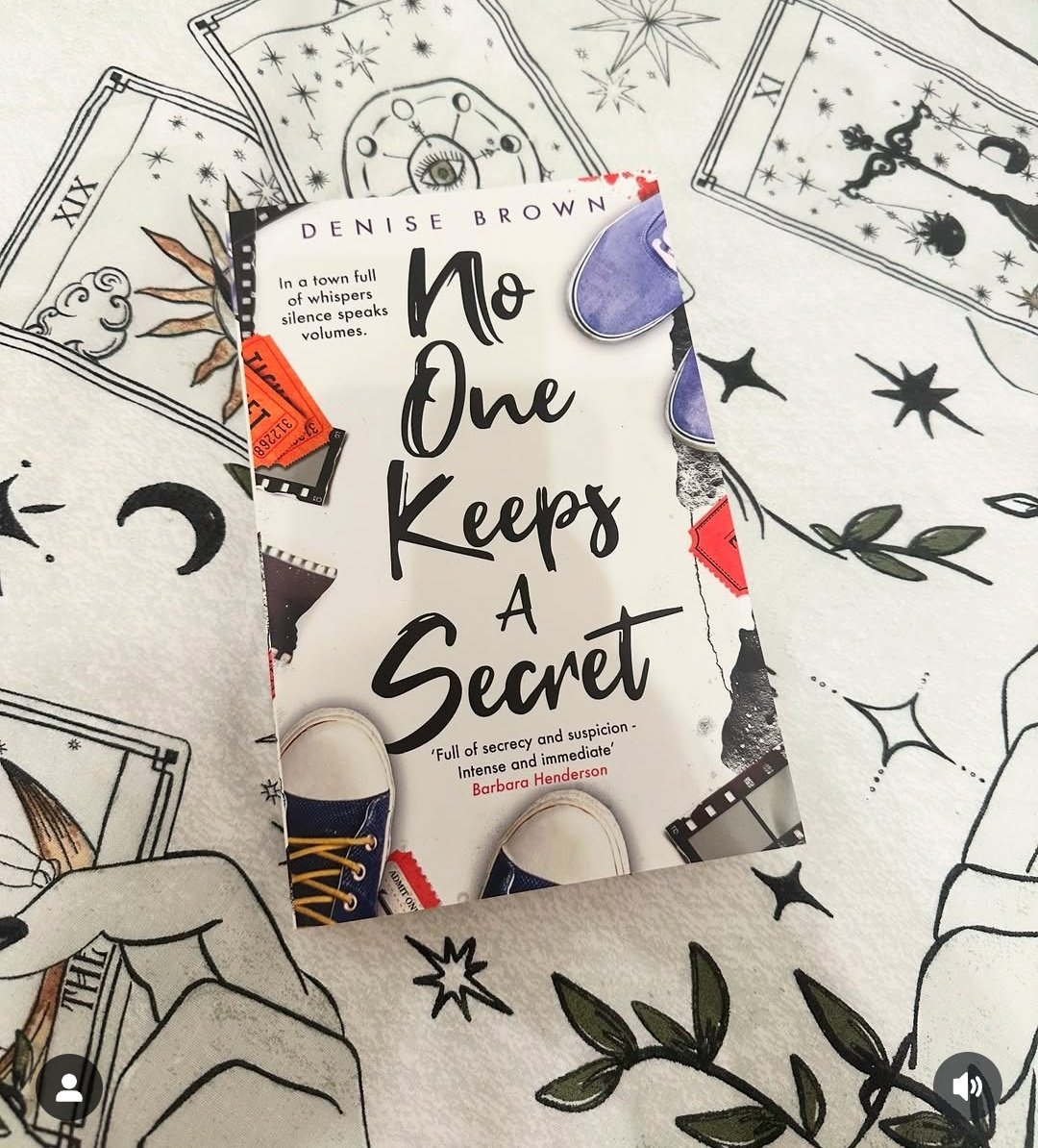 No One Keeps A Secret by Denise Brown is out now! A few reviews to remind you how epic Denise is

'No One Keeps A Secret had me hooked word for word'

'Haigh's character was quirky and inquisitive, an honest representation of a child with a disability'

📸 @thats_what__she_read