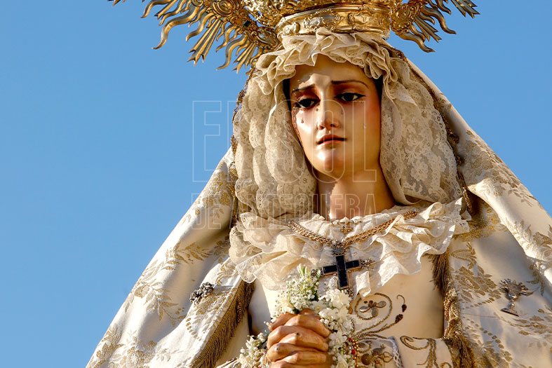 🔴⚪️📰#Antequera✝️ #Glorias2025 #Cofrades
👉 María de la Paz Guatura Ruiz rezará a la Virgen del Socorro en la víspera de su festividad el jueves 14 y misa, el viernes 15. <a href="/CofradiaSocorro/">Archicofradía del Socorro</a> 
#periodismoSOL 
⤵️ Todo el artículo: f.mtr.cool/lefibkmpjv