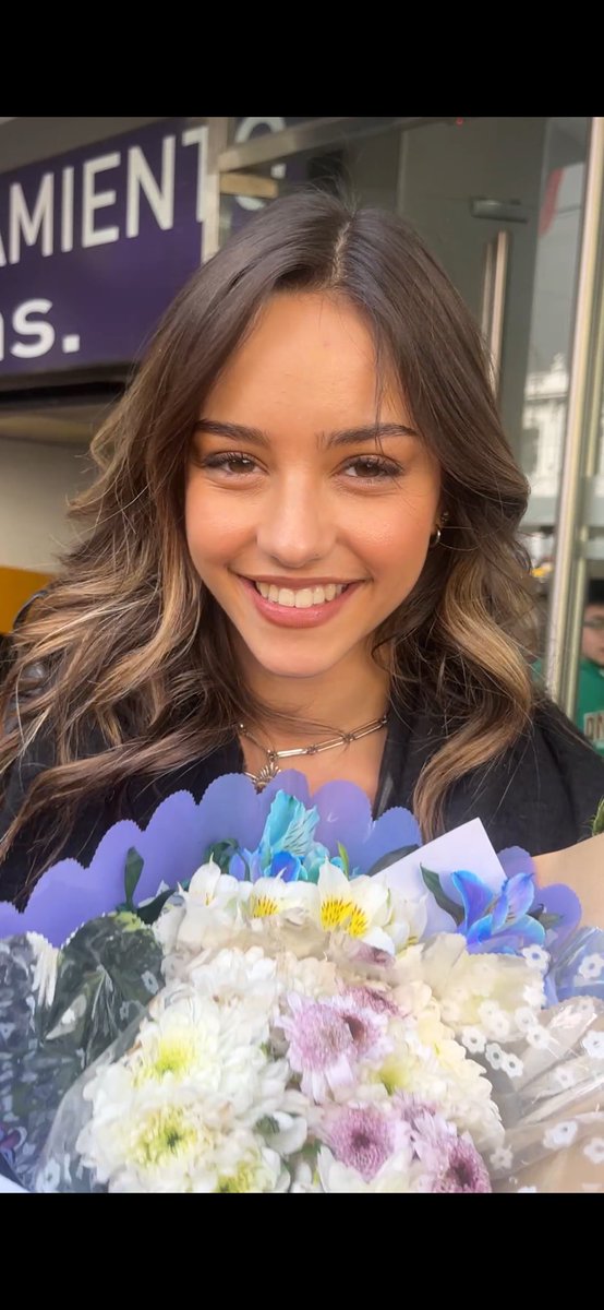 aytantocalorr's tweet photo. buenass, soy juli (🇦🇷) sigo a anto desde junio del año pasado y es una de mis favs. la amo mucho y espero playback con muchas ansias ⭐️🩷 siganmee doy fb <3 #integracionap https://t.co/c7KHXPVyX6
