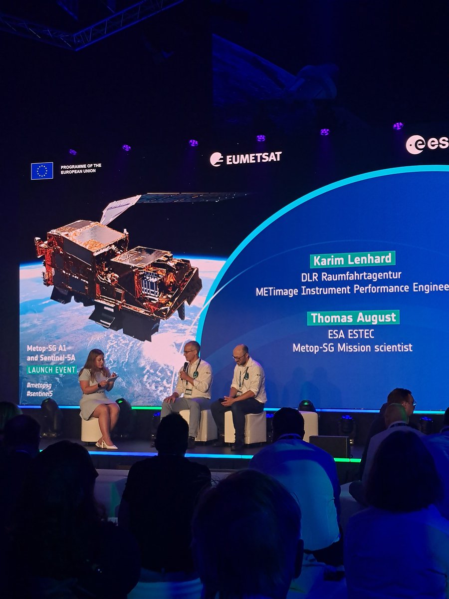 DLR_SpaceAgency's tweet photo. Start der Ariane-6-Rakete in L-1 Stunde! 🚀 

Sie bringt @eumetsat's #MetopSGA1 mit unserer #METimage-Kamera in seine neue sonnensynchrone polare Umlaufbahn, 830 km über der Erde. Schaltet den Livestream ein und erlebt den Start! Wir sind voller Vorfreude ⚡️🌩 https://t.co/GJNRGKuCOJ