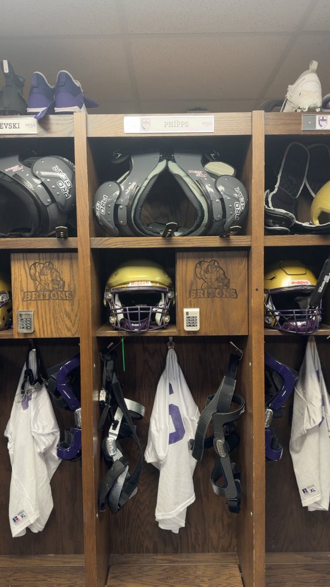 Dylan Phipps (@dylanphipps_) on Twitter photo From coming to Albion on an official visit to now having my locker here is a surreal feeling. I would like to thank my friends and family and especially my coach <a href="/CoachAvaloy/">Kyle Avaloy</a>! I’m excited to start my college journey in a new home! Go Brits! #PPP From coming to Albion on an official visit to now having my locker here is a surreal feeling. I would like to thank my friends and family and especially my coach <a href="/CoachAvaloy/">Kyle Avaloy</a>! I’m excited to start my college journey in a new home! Go Brits! #PPP