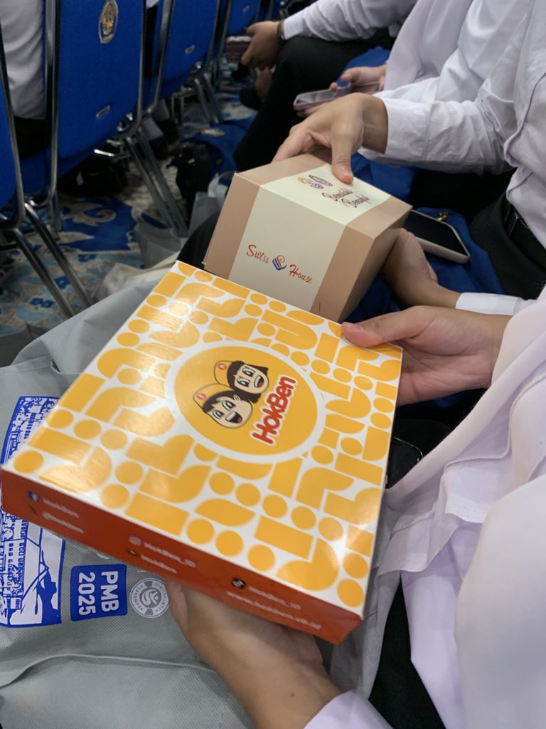 lora anak undip tweet media