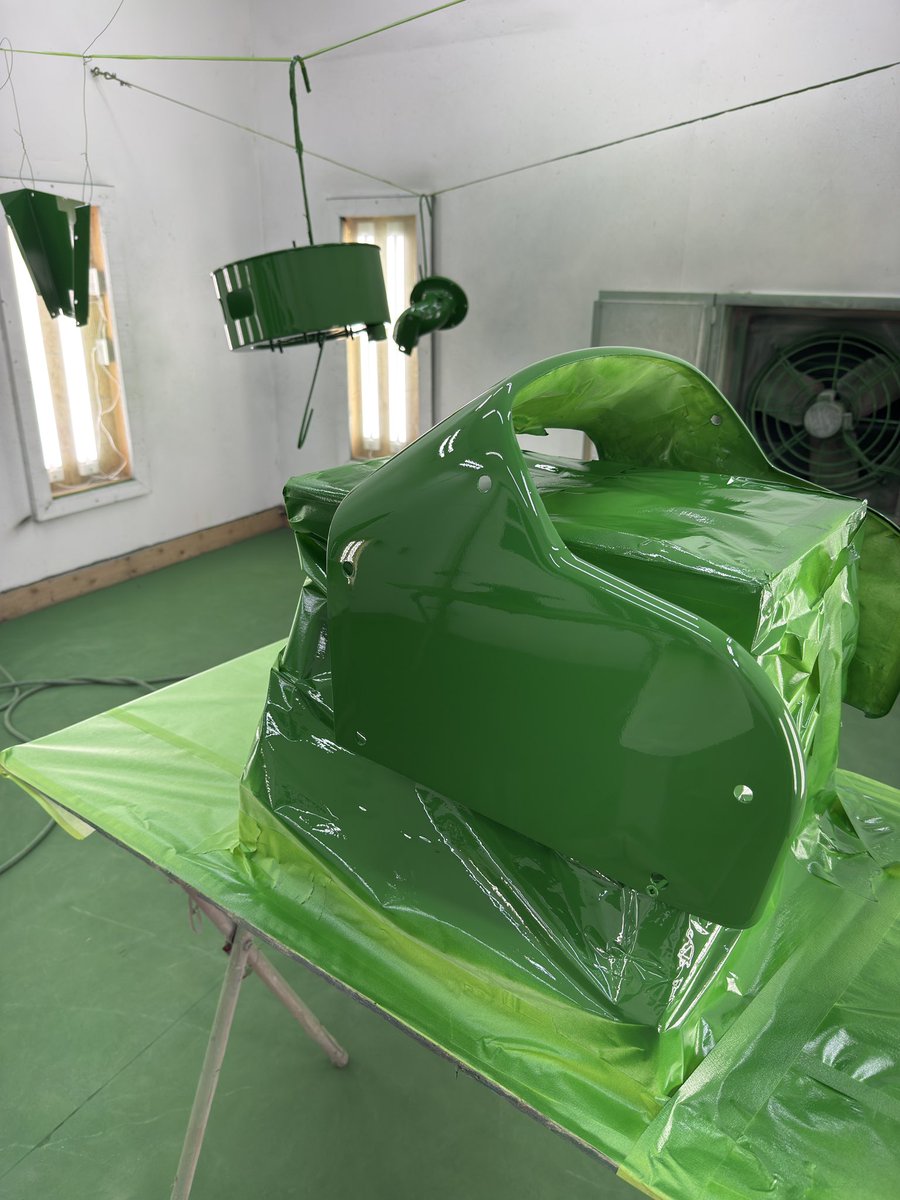 ScanlanTractor's tweet image. some more 6030 parts painted