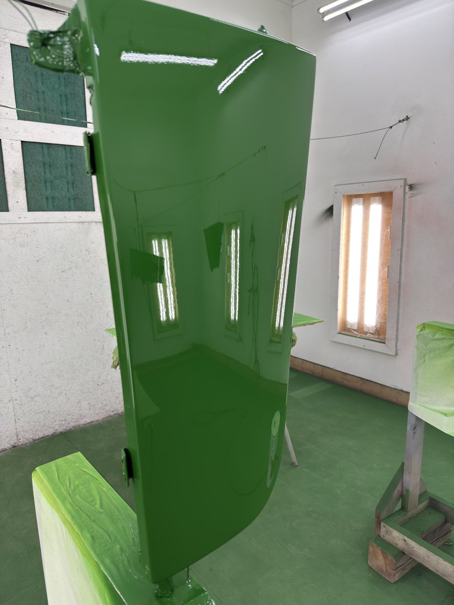 ScanlanTractor's tweet image. some more 6030 parts painted