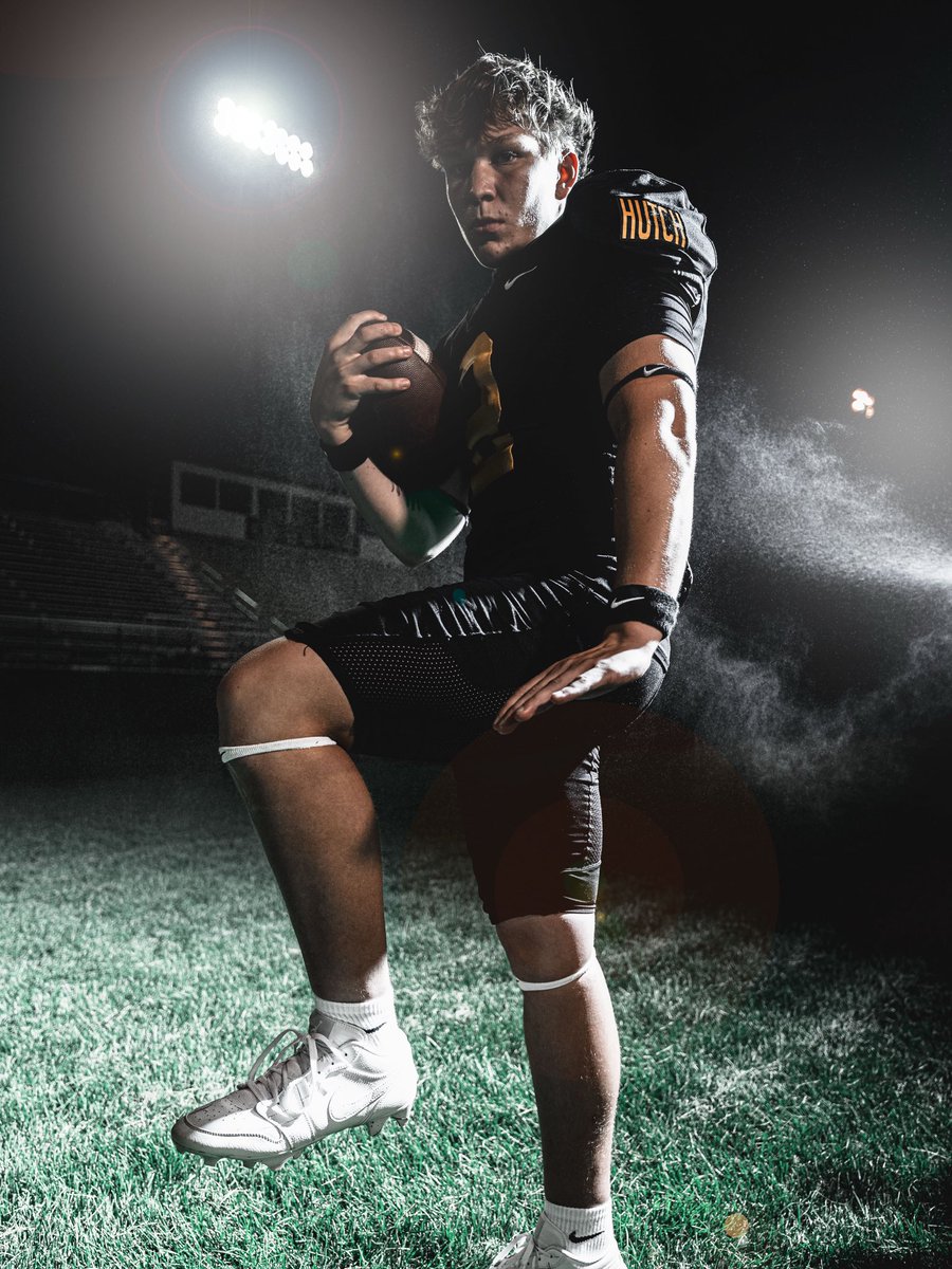 Roman Bloemke (@romanbloemke) on Twitter photo Football season is fast approaching. I’m ready to get back on the field to photograph football! <a href="/TigerNation_FB/">Hutch Tiger Nation</a> Football season is fast approaching. I’m ready to get back on the field to photograph football! <a href="/TigerNation_FB/">Hutch Tiger Nation</a>