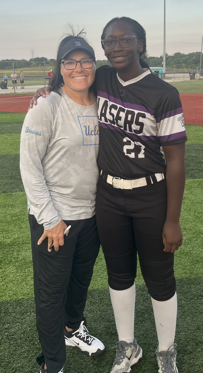 Just getting around to posting about the Lisa Fernandez   camp from this past weekend. It was a really good camp. The coaches gave me tips and drills that were helpful. Special thanks to Coach Buffenbarger <a href="/FlyerSoftball/">Dayton Softball</a> and Coach Fernandez (told me to be confident) <a href="/UCLASoftball/">UCLA Softball</a>