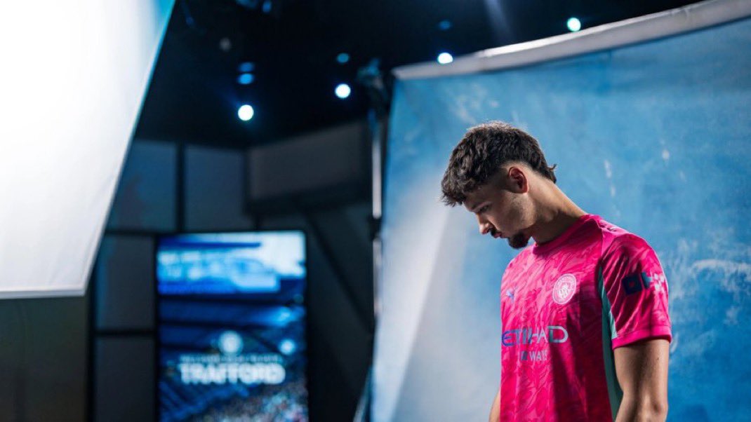 عمـاد tweet media