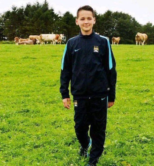 عمـاد tweet media