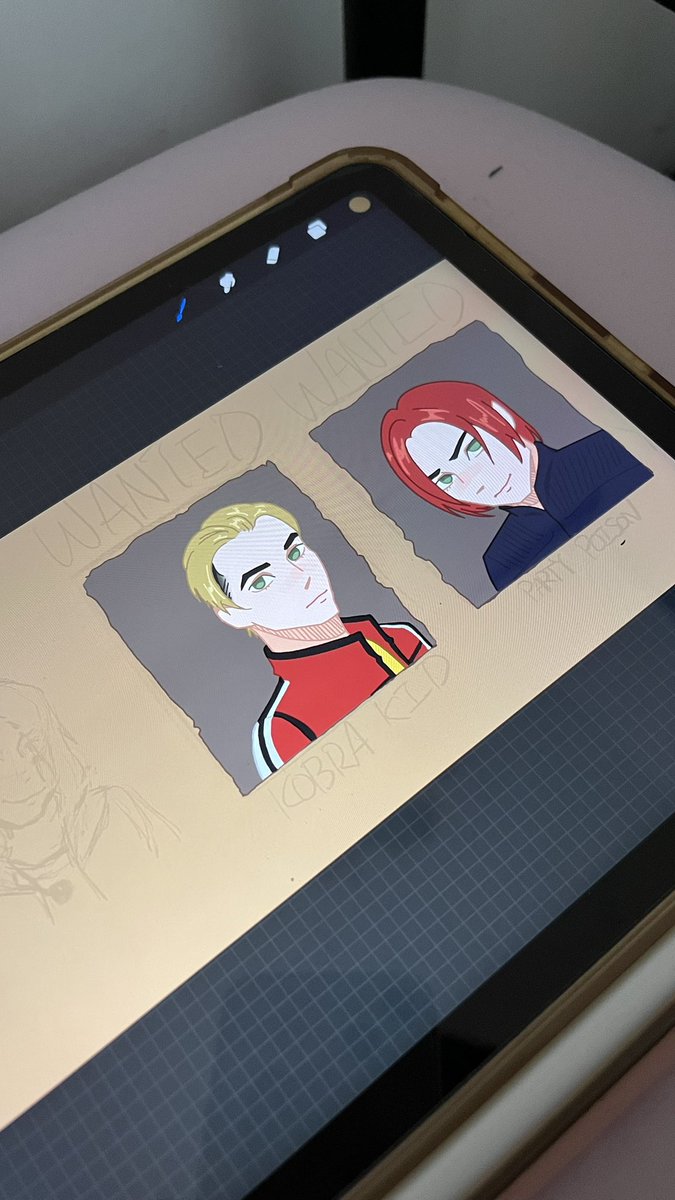 kayliphobia's tweet photo. Working on freebies for mcr Toronto https://t.co/7T98k9h63R