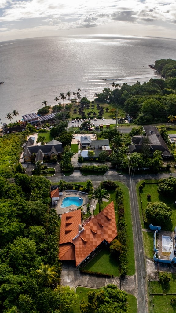 EEEmpire's tweet image. 🏝 Tobago, we’re coming for you… 🌅
The Barbahol Prelims are making waves at month-end April 2026, and this view is just the beginning.
🔥 Food. Flavor. Competition. Paradise.