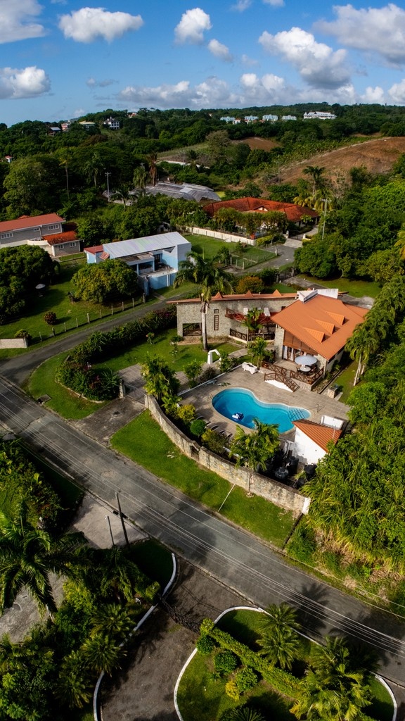 EEEmpire's tweet image. 🏝 Tobago, we’re coming for you… 🌅
The Barbahol Prelims are making waves at month-end April 2026, and this view is just the beginning.
🔥 Food. Flavor. Competition. Paradise.