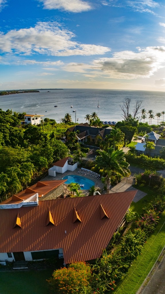 EEEmpire's tweet image. 🏝 Tobago, we’re coming for you… 🌅
The Barbahol Prelims are making waves at month-end April 2026, and this view is just the beginning.
🔥 Food. Flavor. Competition. Paradise.