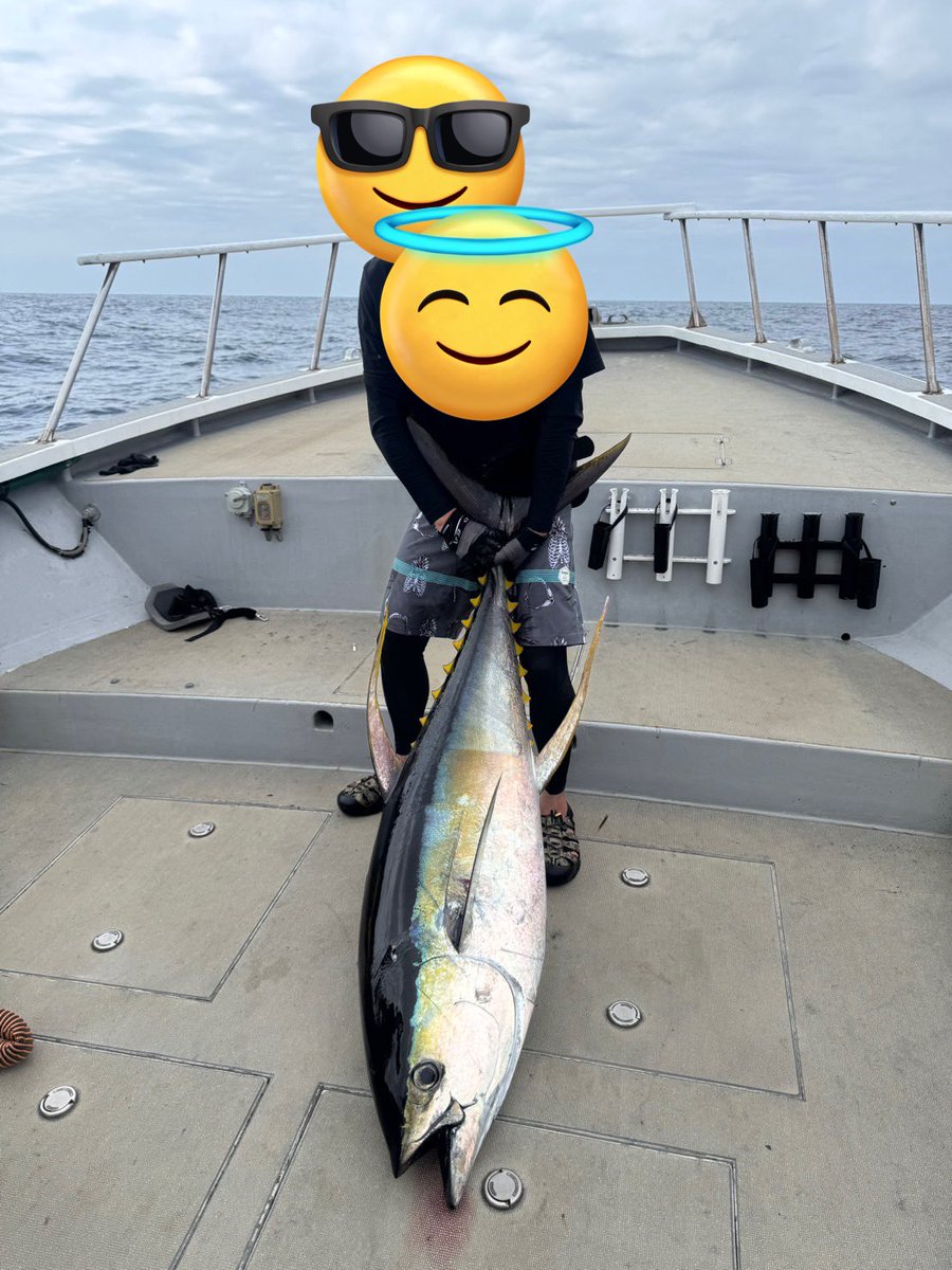 HITgattyan's tweet photo. もう腕あがらんてー
キハダ55キロ🐟🍣
この後3日間右腕逝きました
#キハダ https://t.co/C2ecXdAYbI