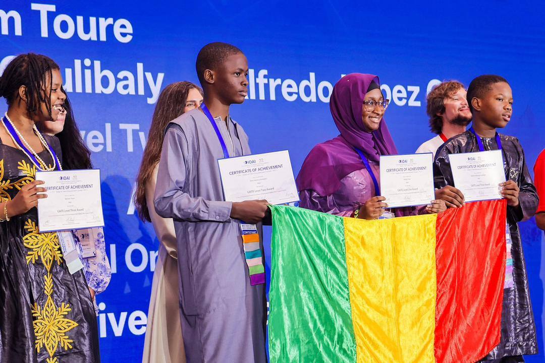 RamaMaiga's tweet image. 🇲🇱 #RobotsMali, champions du monde aux Olympiades de l’IA en #Chine

L’équipe malienne a triomphé à cette compétition de haut niveau qui s&apos;est tenue à Pékin. 

👏 Une victoire historique pour le #Mali et une immense fierté pour l’Afrique.